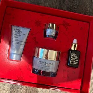 Estee Lauder The Hydrating Routine Skincare Kit BRAND NEW